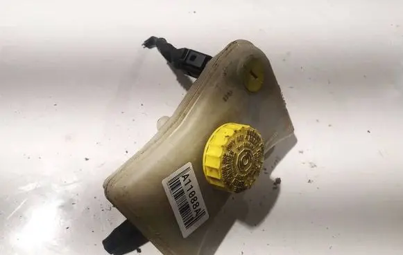 Audi A6 S6 C5 4B Brake fluid reservoir 