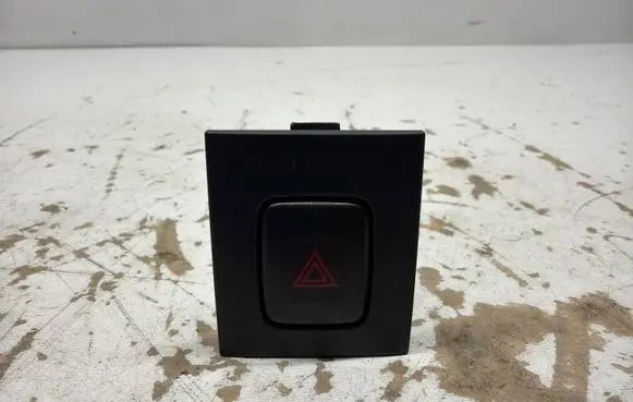 Volvo XC70 Hazard light switch 9123685