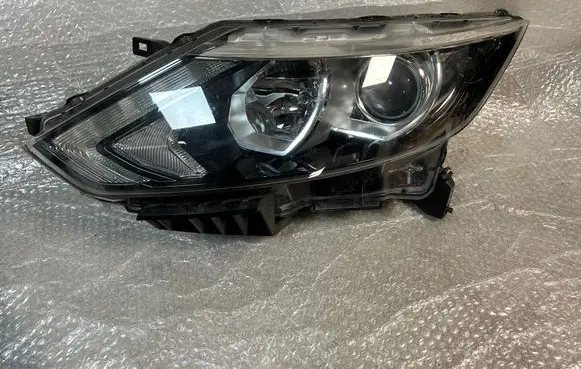 Nissan Qashqai Headlight/headlamp 100-18013