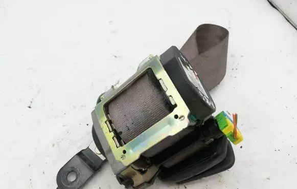 Volvo XC90 Third row seat belt 60123980