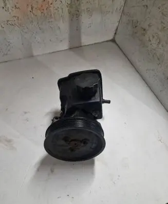 Mercedes-Benz Vito Viano W639 Power steering pump A0034667201