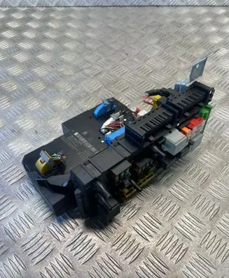 Mercedes-Benz C W204 SAM control unit 2049060205