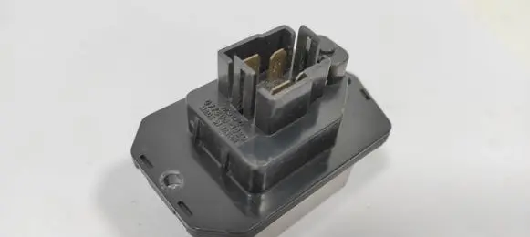 Jaguar XF Heater blower fan relay 0778001020