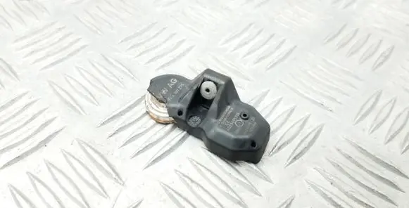 Volkswagen PASSAT B7 Tire pressure sensor 3AA907275