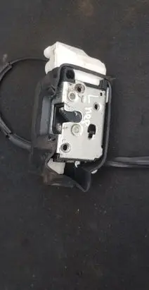 Maserati Quattroporte Front door lock 