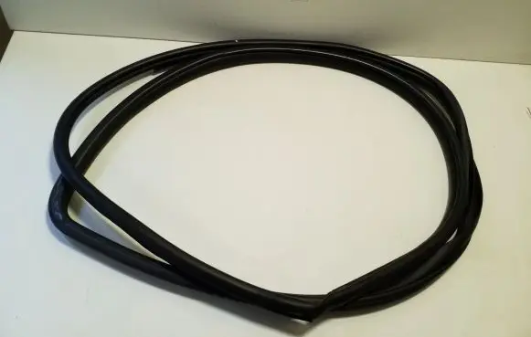 Lexus RX 330 - 350 - 400H Front door rubber seal
