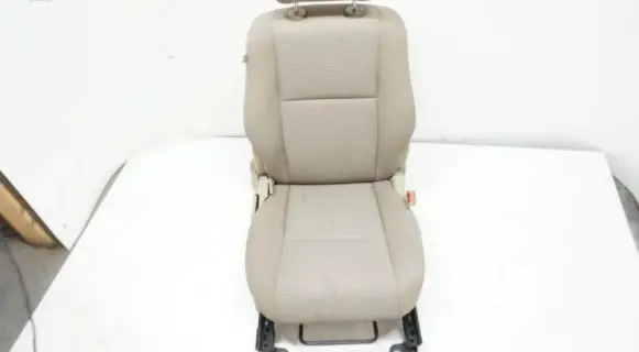 Dodge Caliber Front passenger seat 