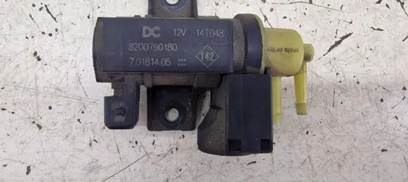 Nissan Juke I F15 Turbo solenoid valve 8200790180