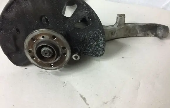 Mercedes-Benz GLE AMG (W166 - C292) Front wheel hub spindle knuckle 16609
