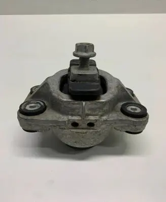 Land Rover Range Rover L405 Engine mount bracket FPLA6A003BC