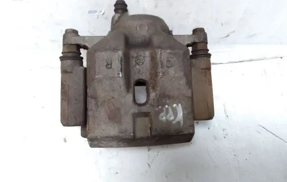 Toyota Prius (XW30) Front brake caliper