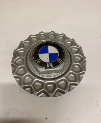 BMW 5 E34 Original wheel cap 0923131