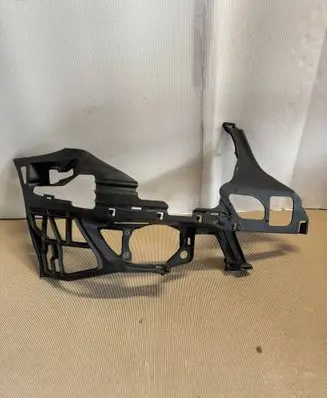 Mercedes-Benz E W211 Front bumper mounting bracket A2118800603