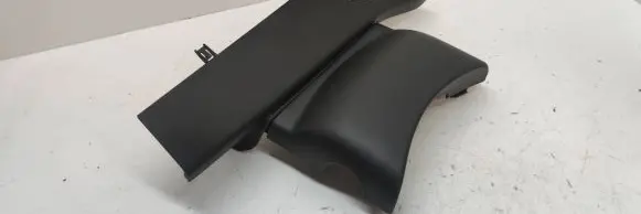 Volvo V70 Steering wheel column trim 8648402