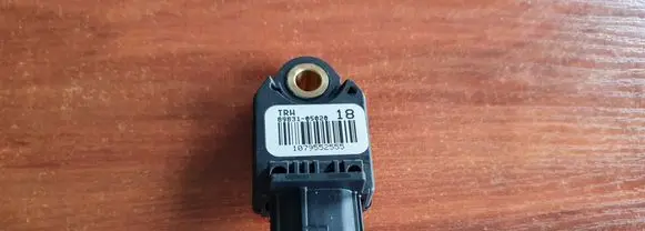 Toyota Verso Airbag deployment crash/impact sensor 8983105020