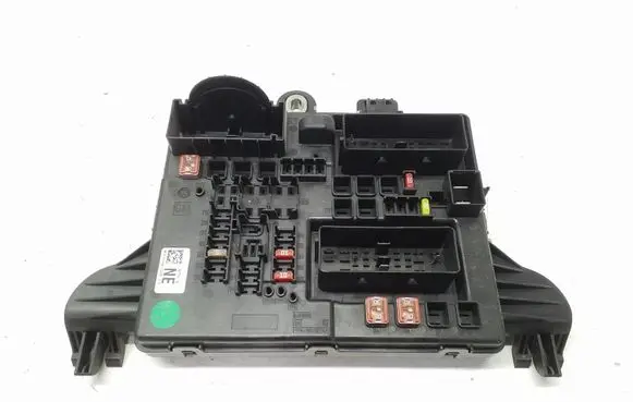 Opel Insignia A Fuse module 1327321 544949969