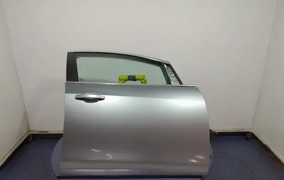 Opel Astra J Front door 