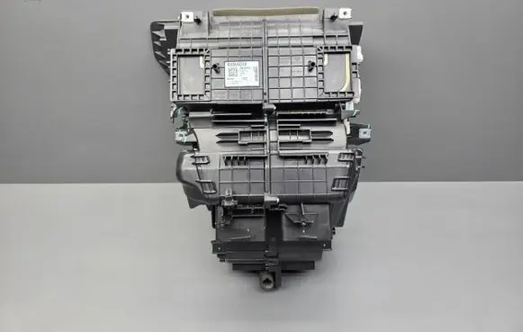 Dacia Sandero II Interior heater climate box assembly housing 272705087R 5S4721000 5S4721100