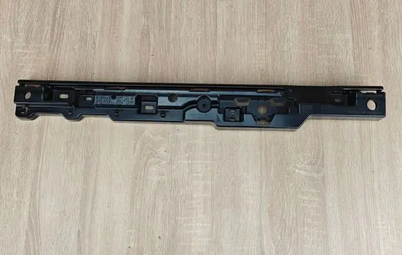 BMW 8 G16 Sill supporting ledge 7497693