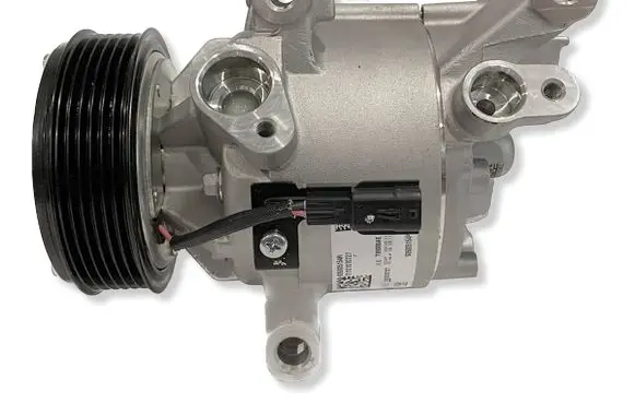 Dacia Duster II Air conditioning (A/C) compressor (pump) 926004475R T99006AA 926005154R