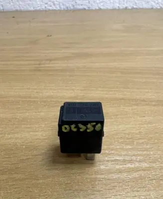 Mercedes-Benz ML W163 Other relay 00254211109 D6350