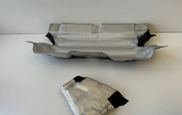Audi R8 4S Center/middle under tray cover 4S0825709D 4S0825690D