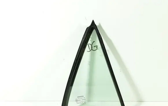 Toyota Auris 150 Rear vent window glass 43R00048