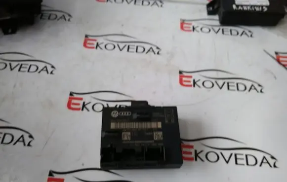 Audi A4 S4 B8 8K Door control unit/module 8K0959795F
