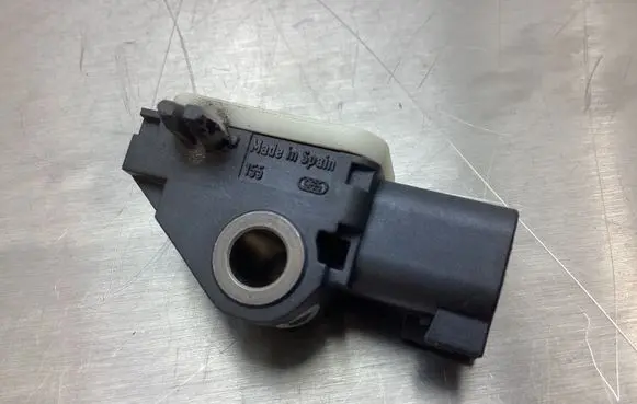 Volvo V70 Airbag deployment crash/impact sensor 31264395 702832 251109