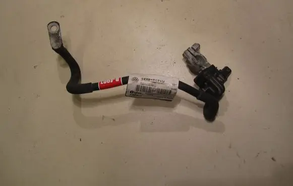 Volkswagen PASSAT B7 Negative earth cable (battery) 1K0915181H