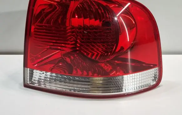 Volkswagen Touareg I Rear/tail lights