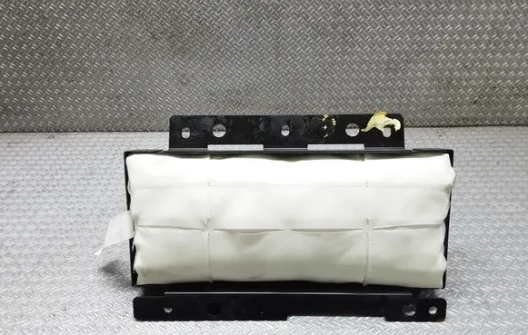 Hyundai Terracan Passenger airbag