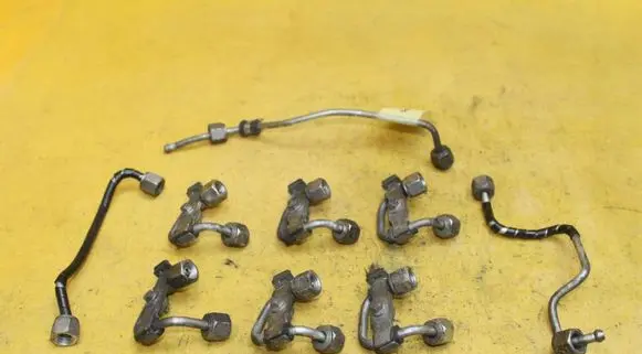 Jaguar S-Type Fuel line pipe 4S7Q-9L444CK