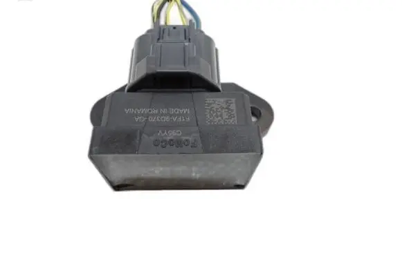Ford Focus Fuel pump relay F1FA9D370GA