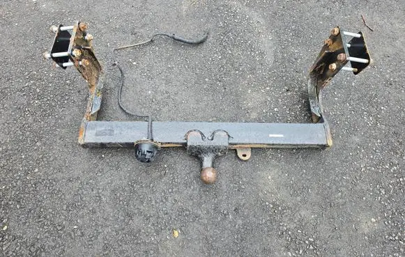Mercedes-Benz Sprinter W906 Tow bar set A9063100595 01073112001