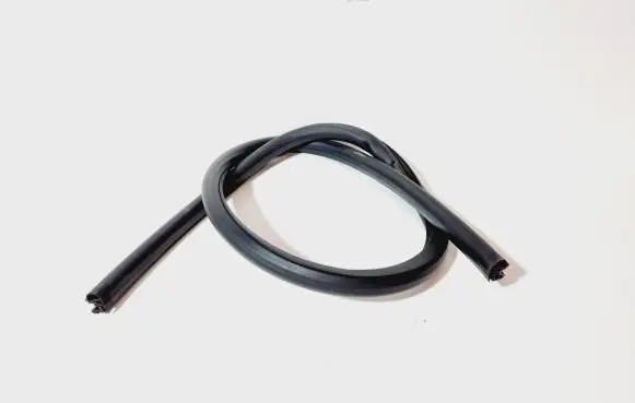 Audi A5 8T 8F Front door rubber seal 8T0831707D 8T0831707