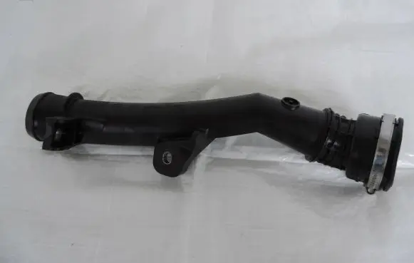 Opel Grandland X Air intake duct part 9831710780
