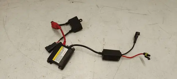 Porsche Cayenne (92A) Headlight ballast module Xenon M1FK19518