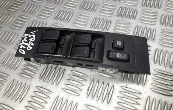 Toyota Corolla Verso AR10 Electric window control switch 54355668d 84820-0f010-00