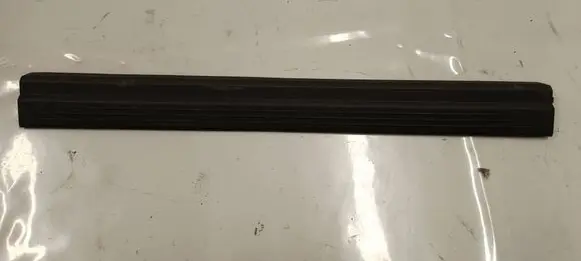 Mercedes-Benz E W212 Front sill trim cover 2126860136
