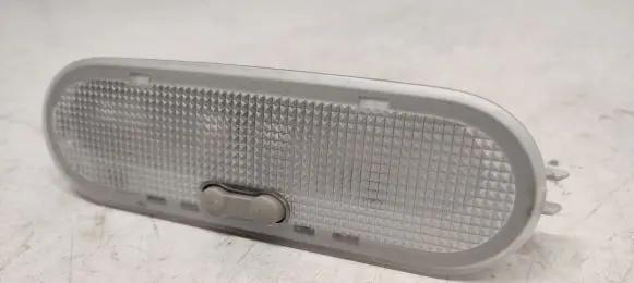 Nissan Qashqai Rear seat light 820074362