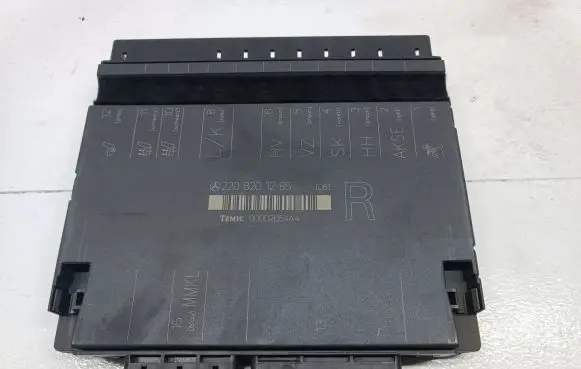 Mercedes-Benz S W220 Seat control module 2208201285 00007654A4 A2208201285