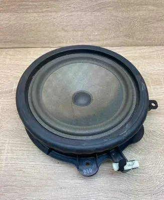 Audi A3 S3 8P Subwoofer speaker 8P0035411 7606500214