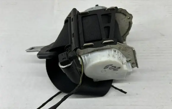 BMW X4 G02 Rear seatbelt 7497784