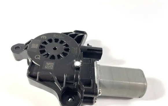 Ram 1500 Vent window/glass motor 68321314AA