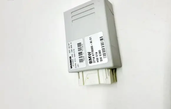 BMW X5 E70 Air suspension control unit module (rear) 6778966