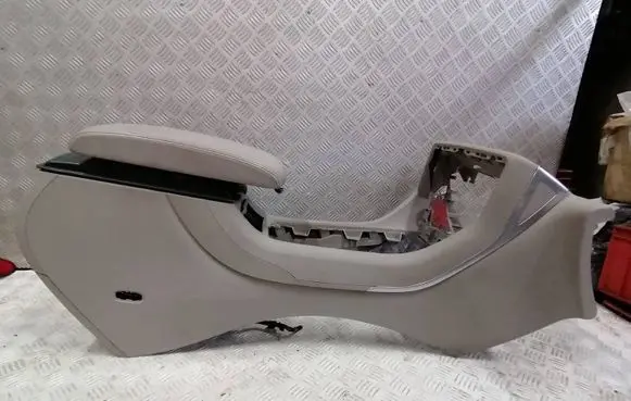 Citroen C5 Armrest 