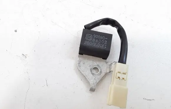 Toyota Avensis T250 Sensor 9008088002