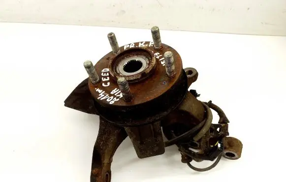 KIA Ceed Front wheel hub