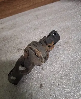 Subaru Legacy Steering column universal joint